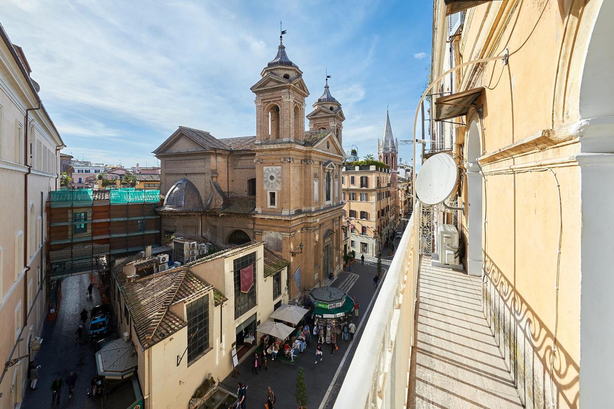 Vakantiehuis Close To The Spanish Steps, Wifi, Air Cond, 2 Bedrooms